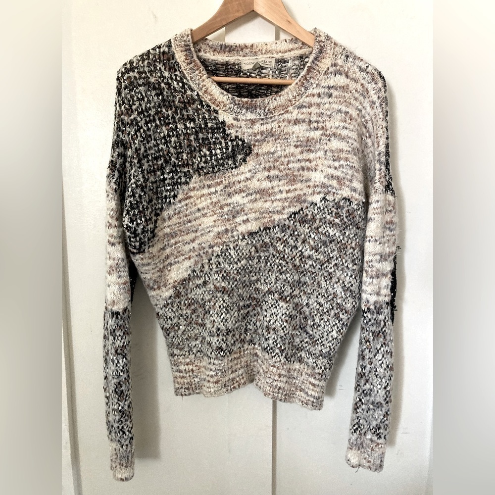 YOUNG Threads New York City pullover sweater Large